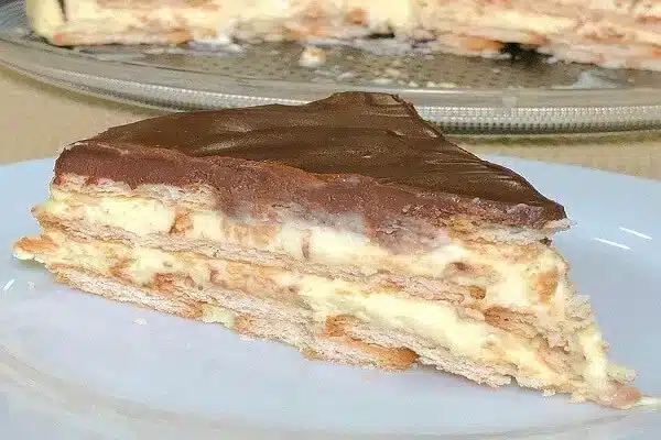 Torta de bolacha de chocolate, é ideal para uma sobremesa especial