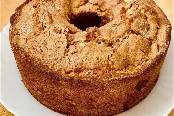 Como preparar um delicioso bolo de maçã com canela