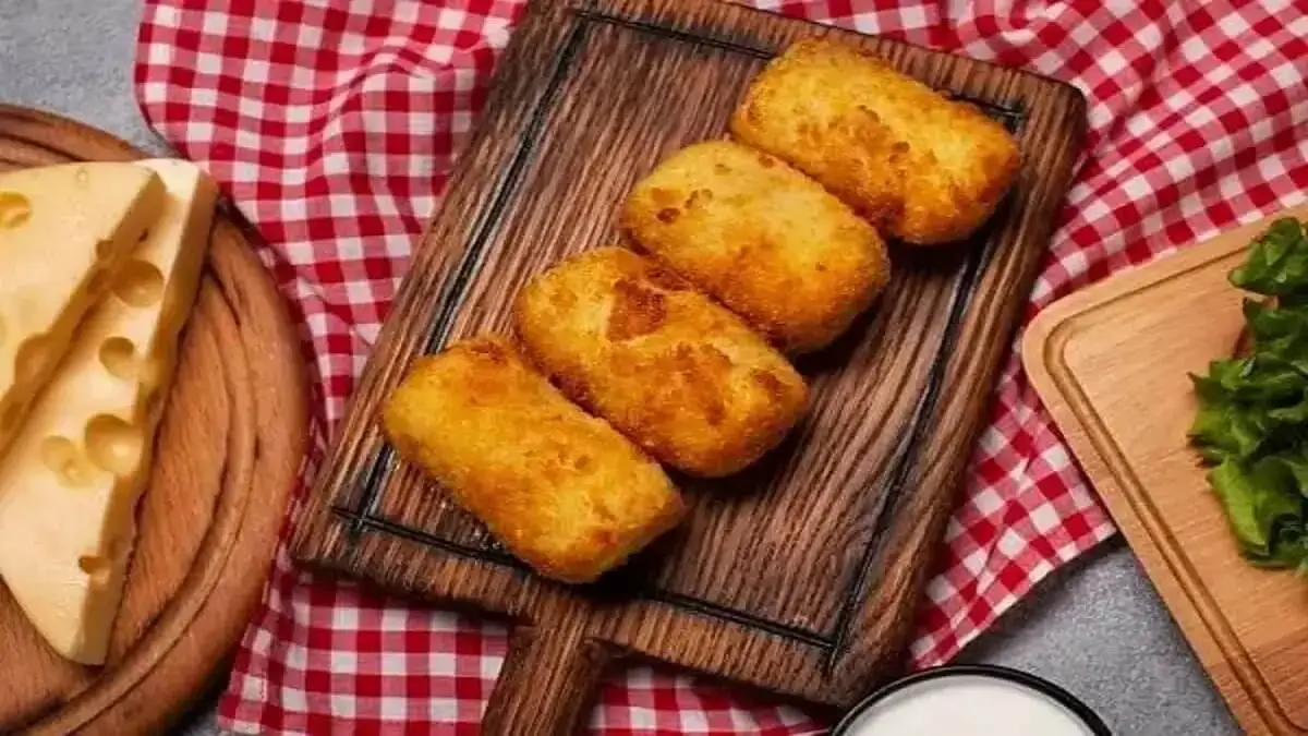 Bolinho de batata recheado com carne moída