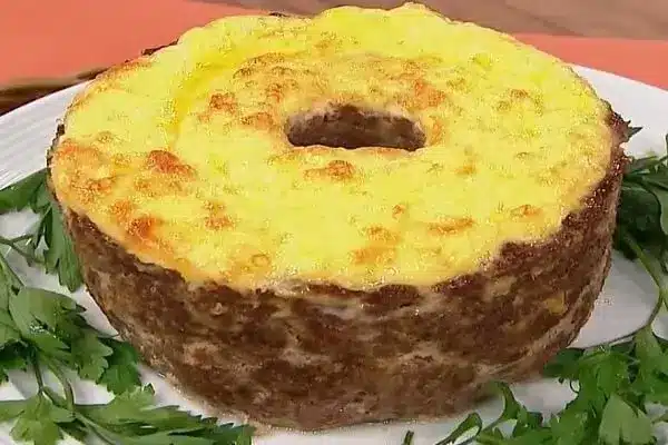 Como fazer um delicioso bolo de carne com queijo
