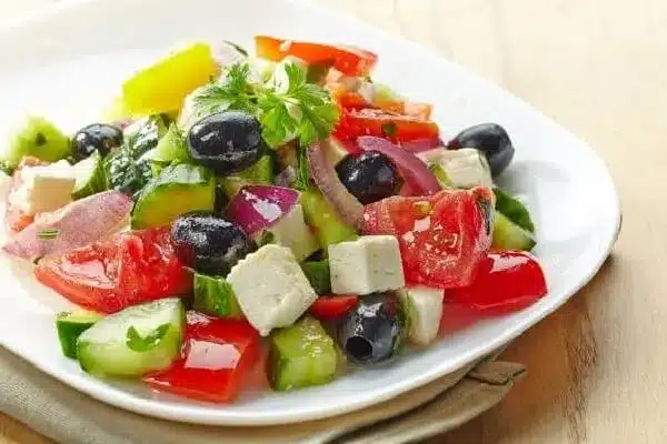 Salada Grega de Pepino e Tomate